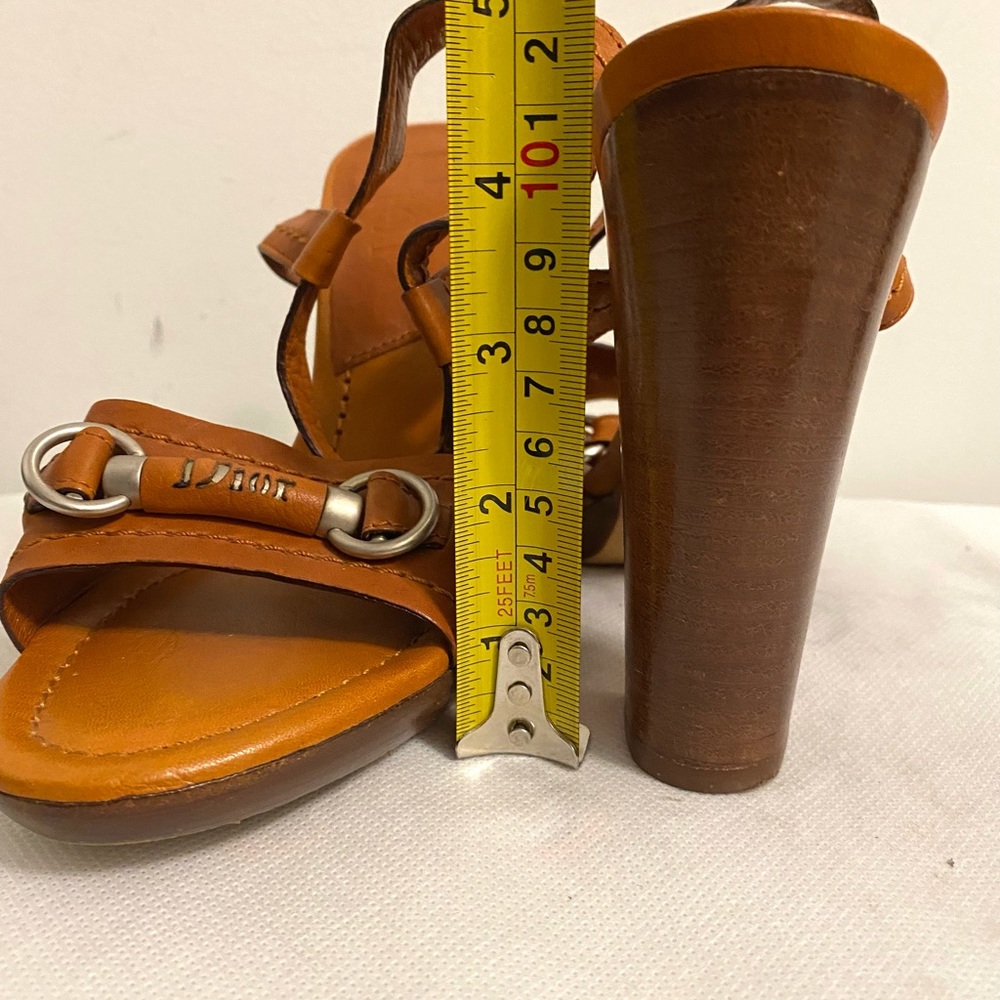 Authentic Dior heels - Picture 9 of 10